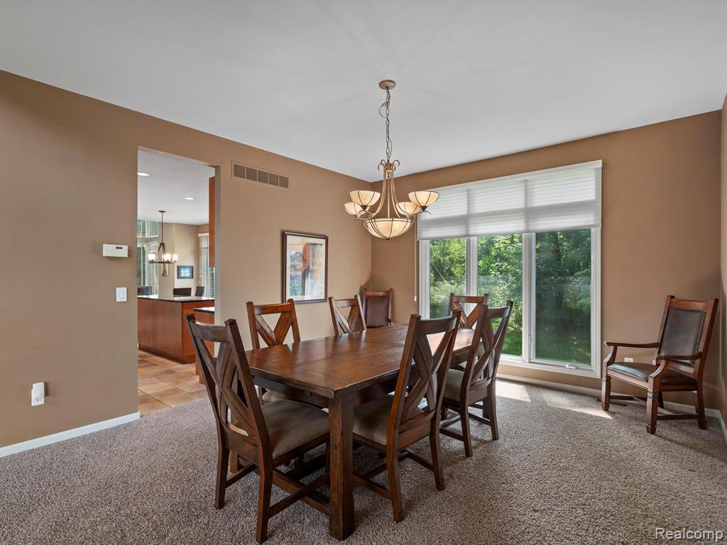 7253 CARLYLE, West Bloomfield, MI — Photo 16