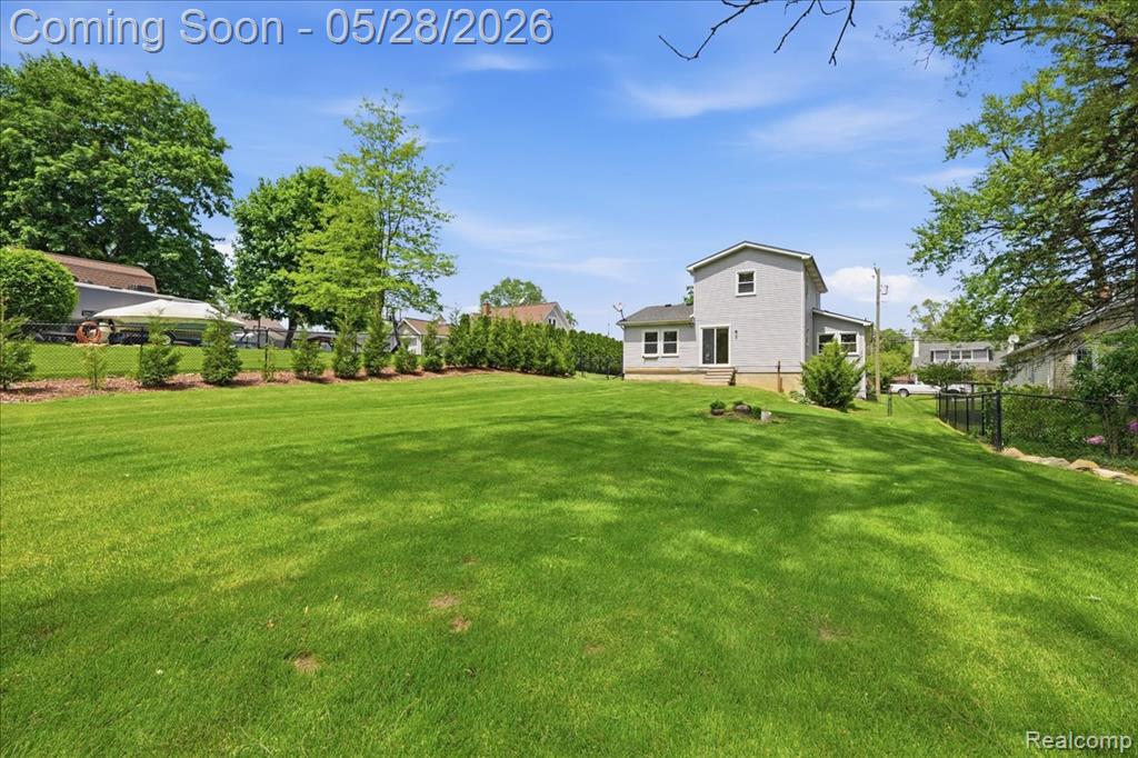 142 Mill Street, Ortonville, MI 48462 — Photo 33