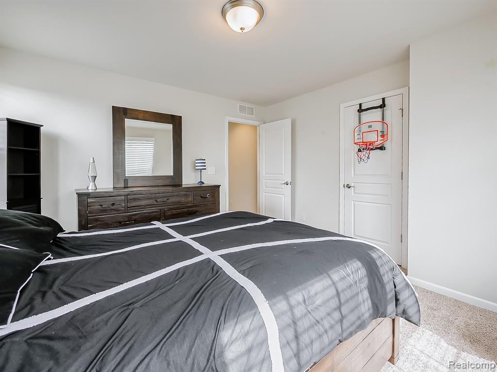 24503 Scenic Drive, South Lyon, MI 48178 — Photo 33