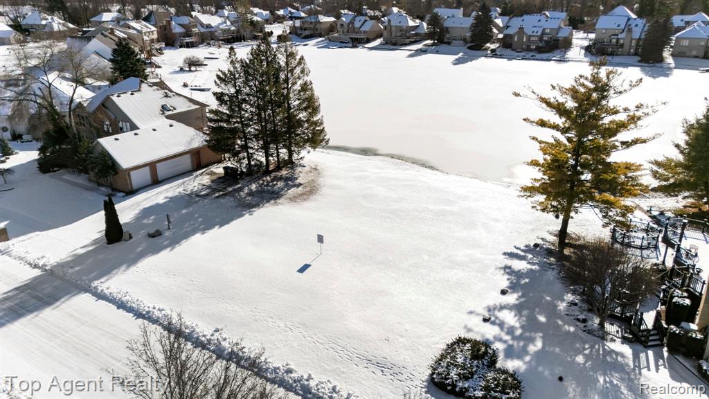 8804 Grace Street, Shelby Twp, MI 48317 — Photo 14