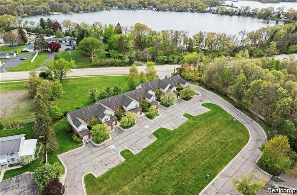 5953 High Point Court, 29, Brighton, MI 48116 — Photo 25