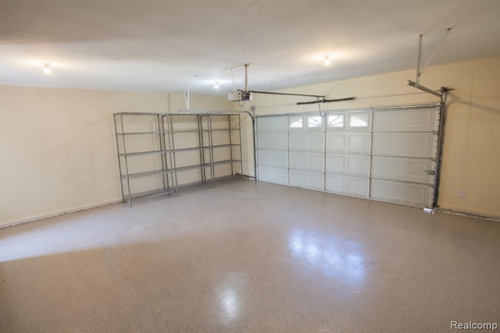 8336 Rondale Drive, Grand Blanc, MI 48439 — Photo 23