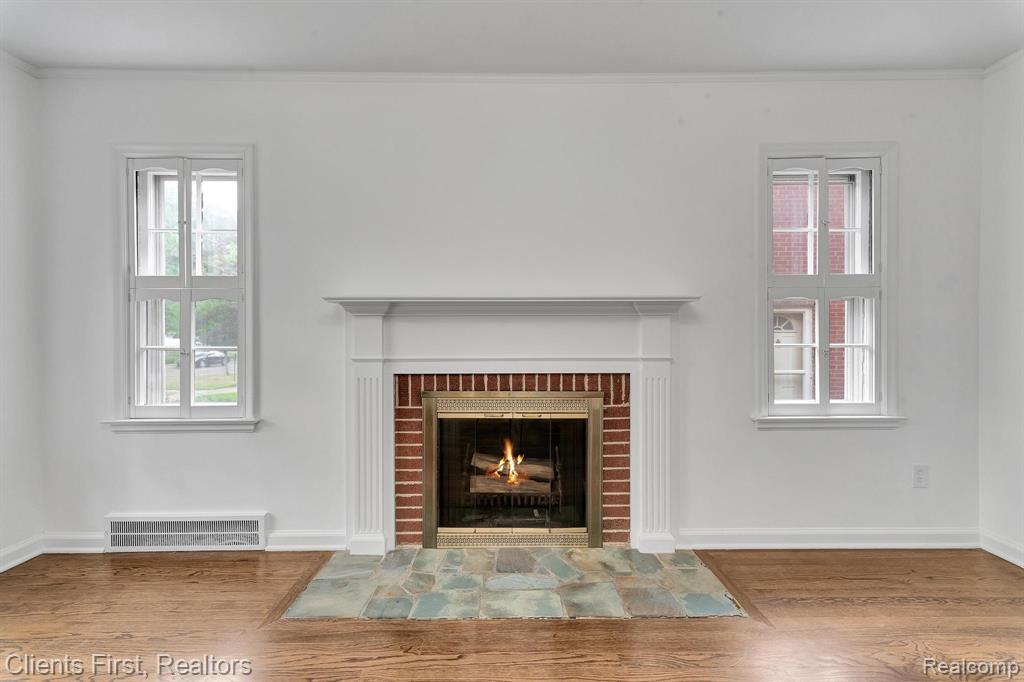 524 N York Street, Dearborn, MI 48128 — Photo 8