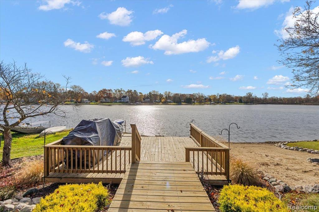 6738 GRAND BEACH Drive, Brighton, MI 48114 — Photo 11