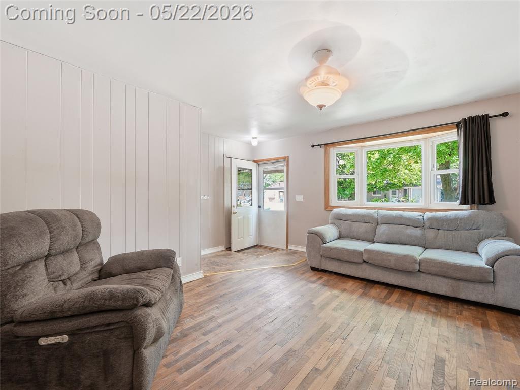 1295 1st Street, Lapeer, MI 48446 — Photo 4