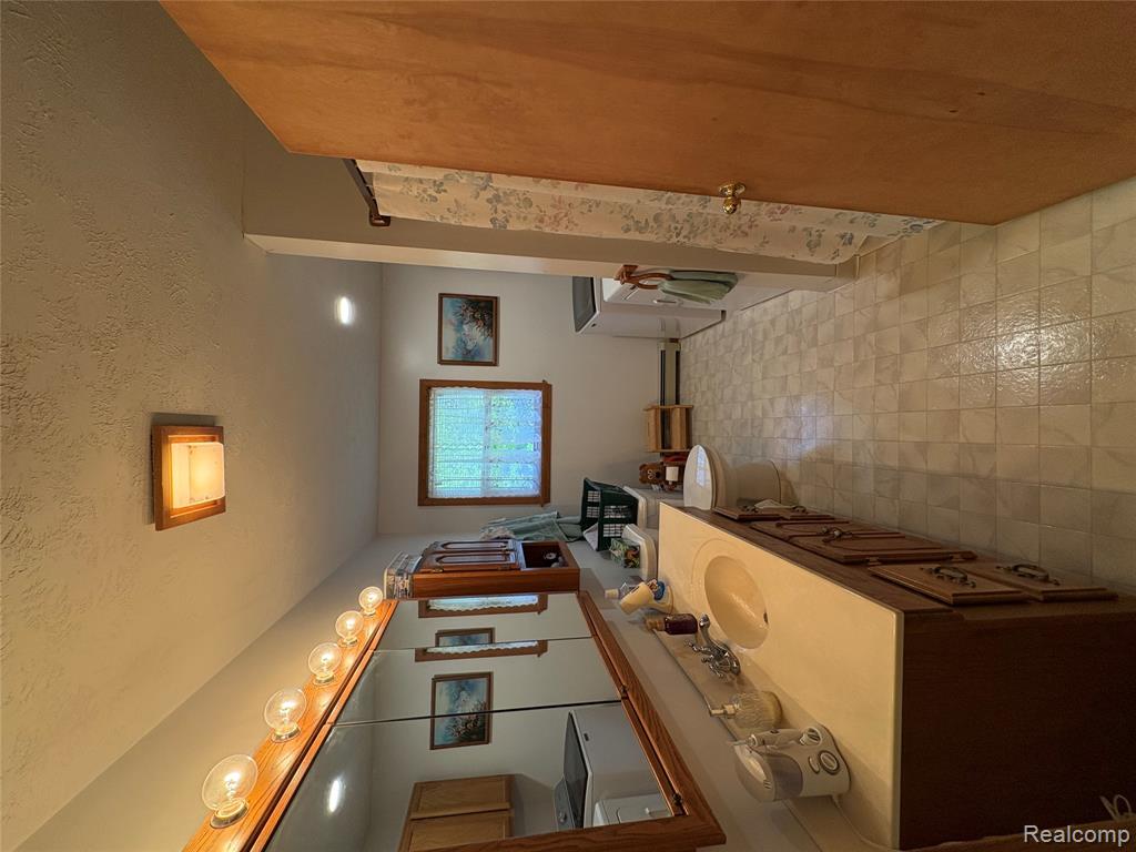 8105 Artesia Beach, St. Helen, MI 48656 — Photo 10