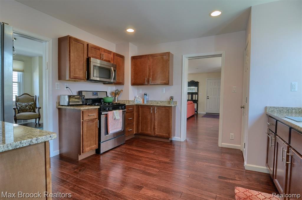 4115 EDGAR Avenue, Royal Oak, MI 48073 — Photo 11