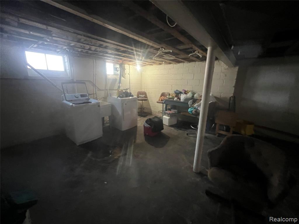 17401 Albion Street, Detroit, MI 48234 — Photo 49