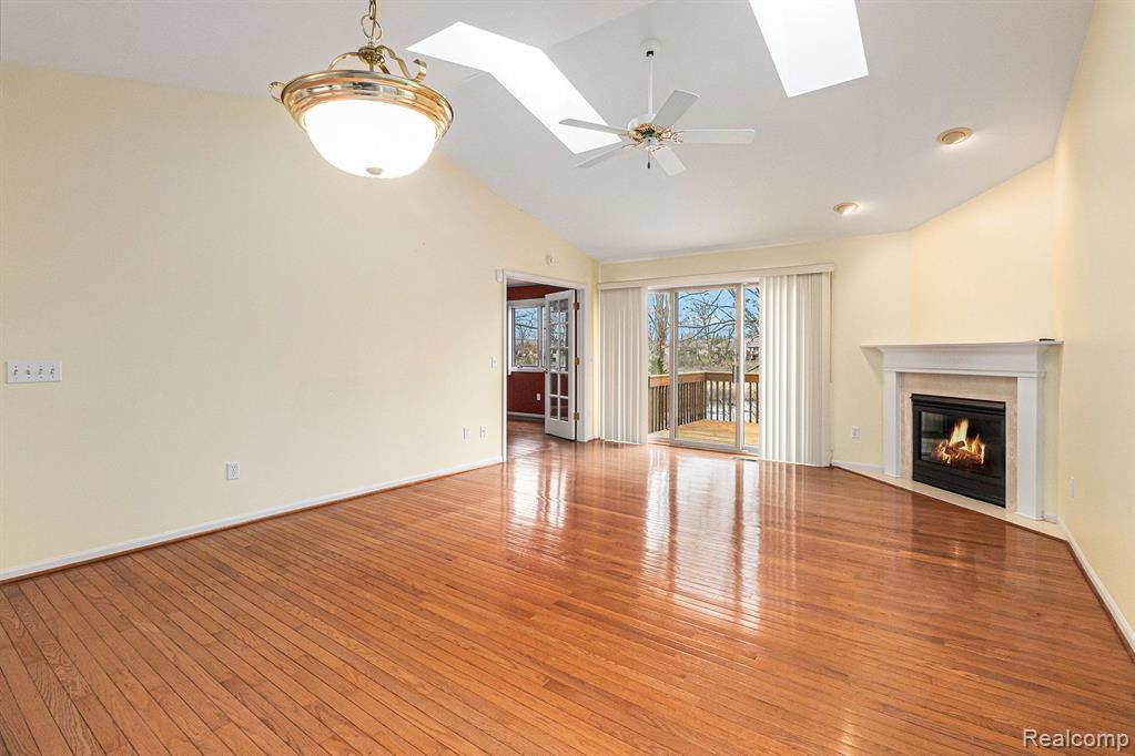 2250 WILLOW TREE Drive, Brighton, MI 48116 — Photo 3