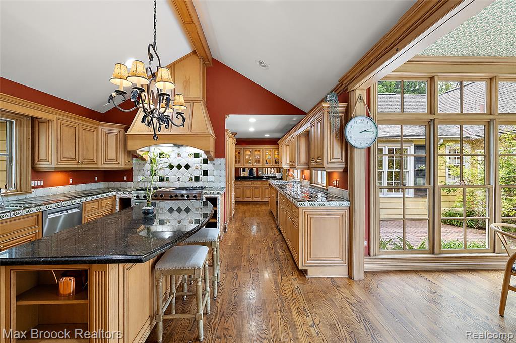 760 Lone Pine Road, Bloomfield Hills, MI 48304 — Photo 8