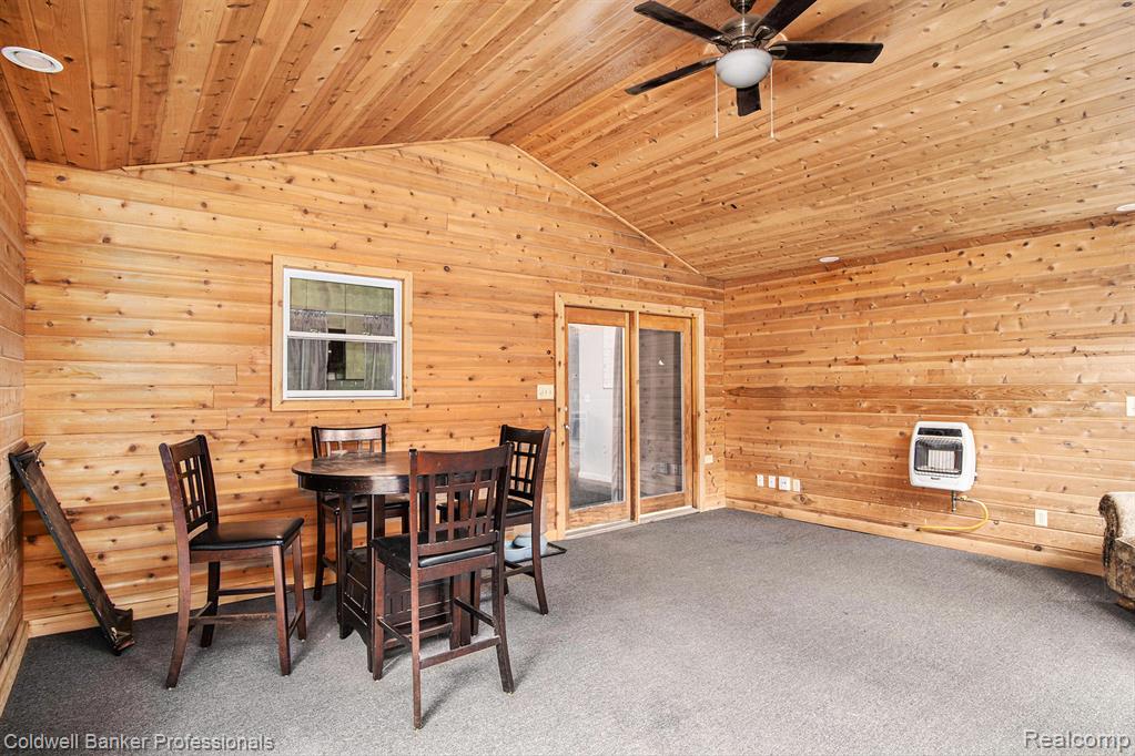 6408 E Court Street S, Burton, MI 48509 — Photo 9