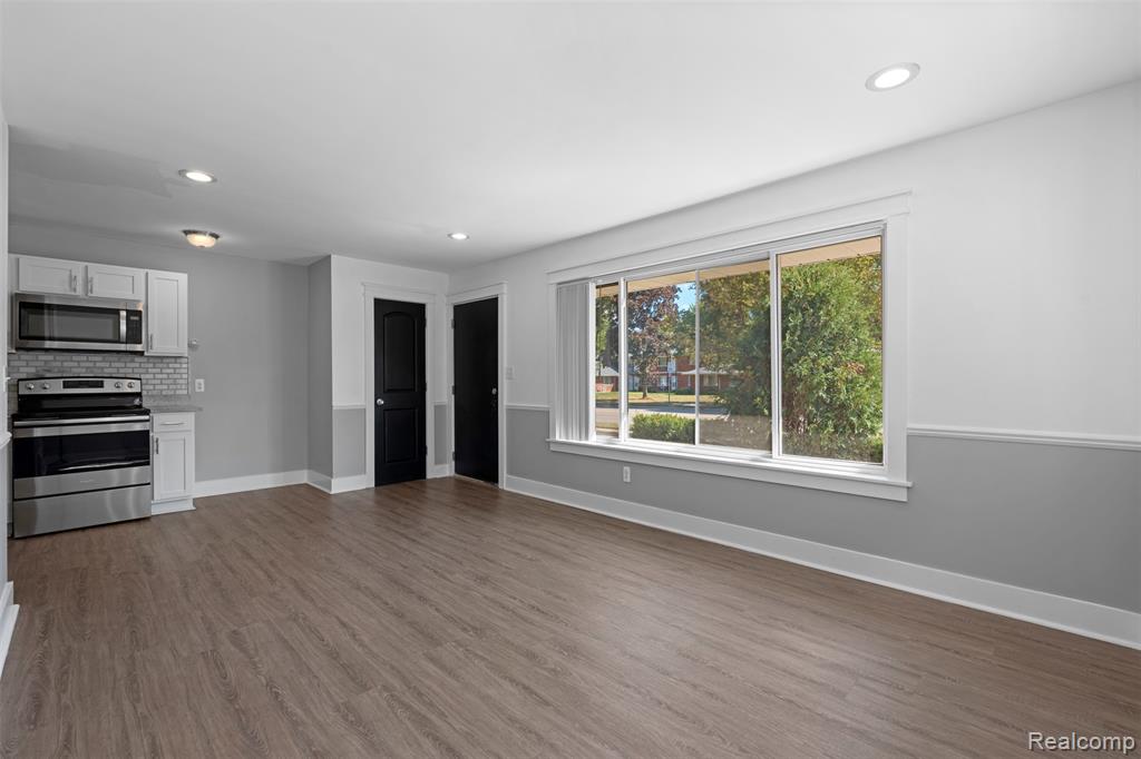 4401 Crooks Road, Royal Oak, MI 48073 — Photo 3