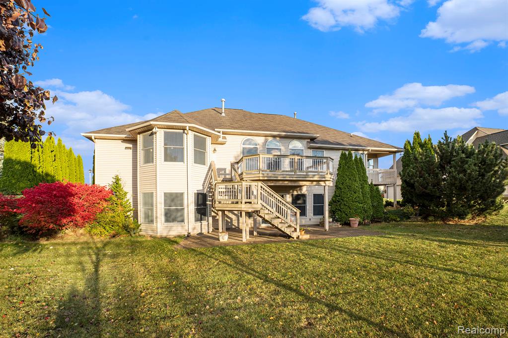 4382 Oak Tree Court, Fenton, MI 48430 — Photo 46