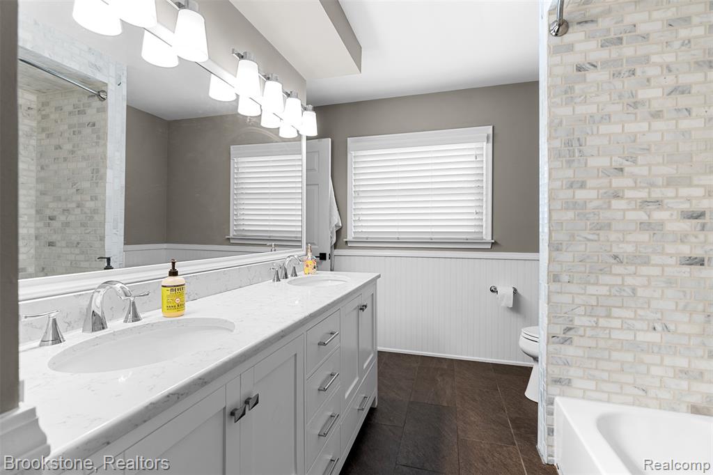 87 E Maryknoll Road, Rochester Hills, MI 48309 — Photo 14