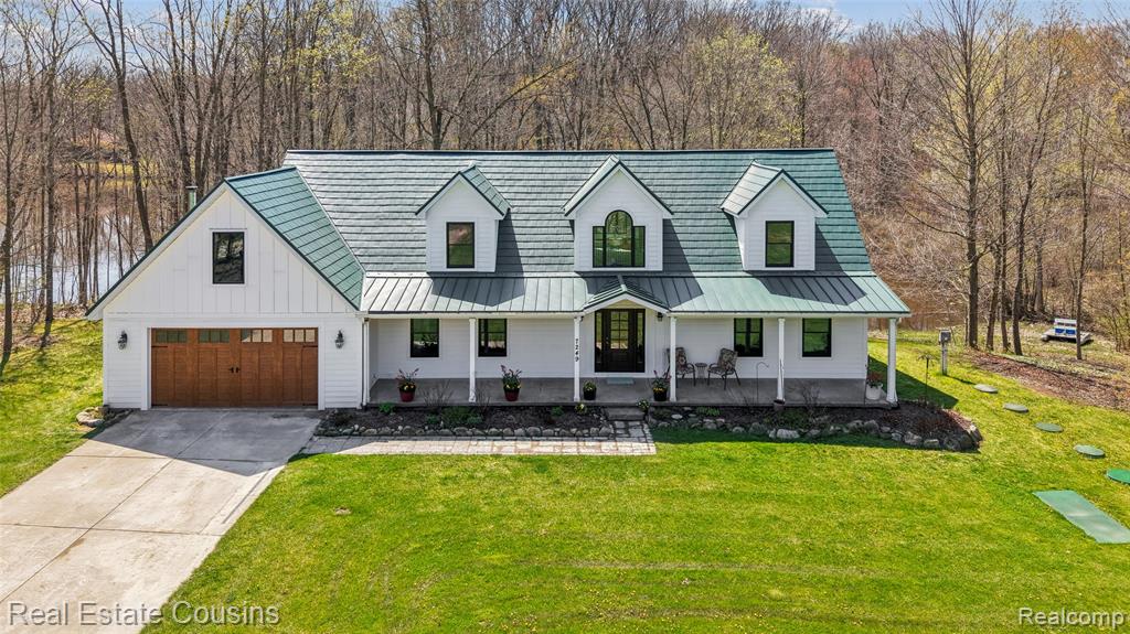 7249 Driftwood Drive, Fenton, MI 48430 — front exterior