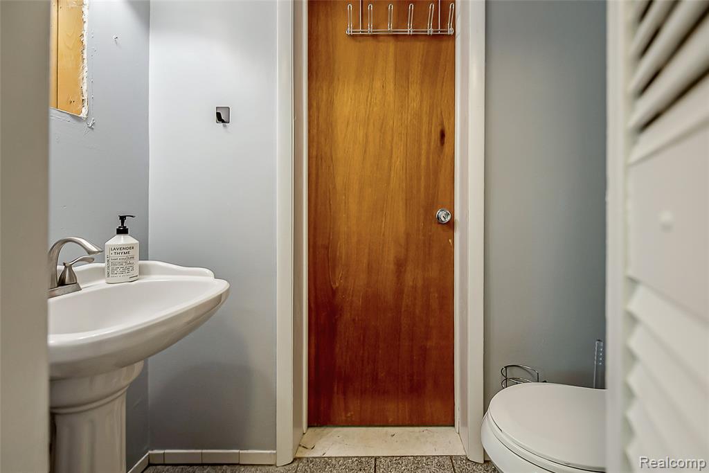 1107 Odessa Drive, Holly, MI 48442 — Photo 17