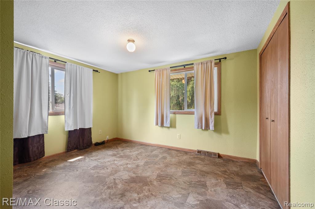 594 Maple Vista Street, Imlay City, MI 48444 — Photo 17