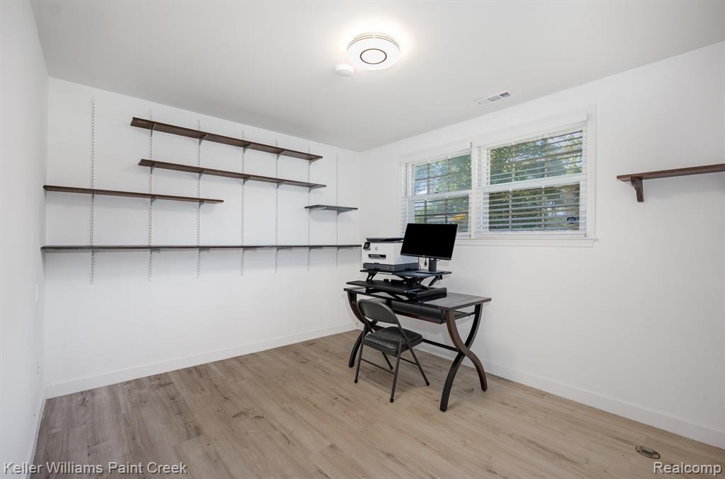 6545 Post Oak Drive, West Bloomfield, MI — Photo 11