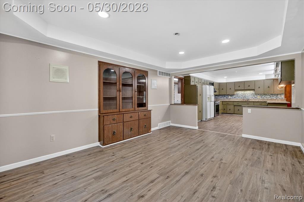 28013 Roan Drive, Warren, MI 48093 — Photo 16