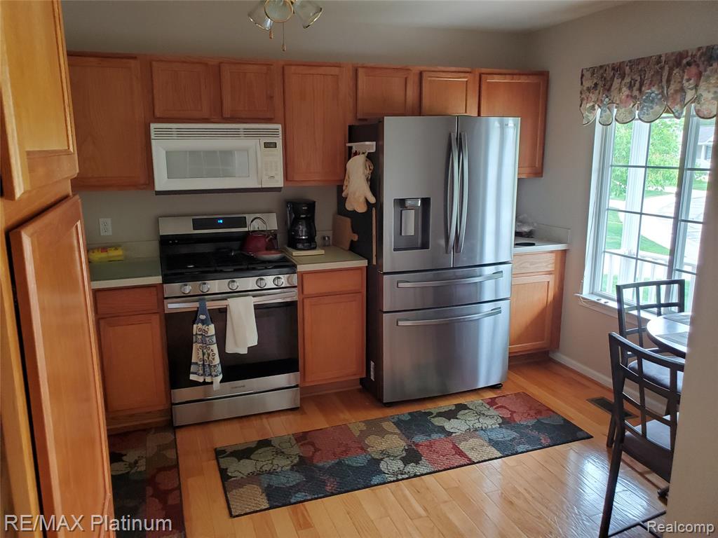 2285 Spartans Trail NW, 17, Pinckney, MI 48169 — Photo 8