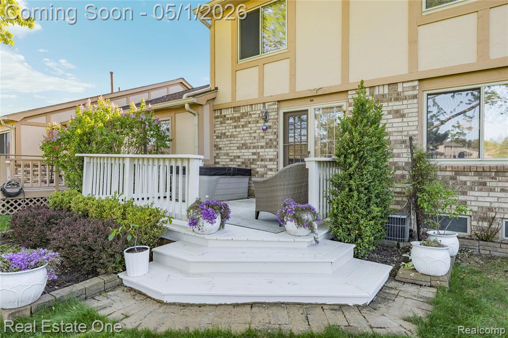 42374 Willow Tree Lane E, Clinton Twp, MI 48038 — Photo 40