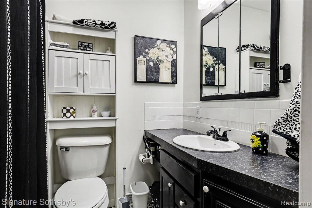 610 W Ellis Avenue, Belding, MI 48809 — Photo 18