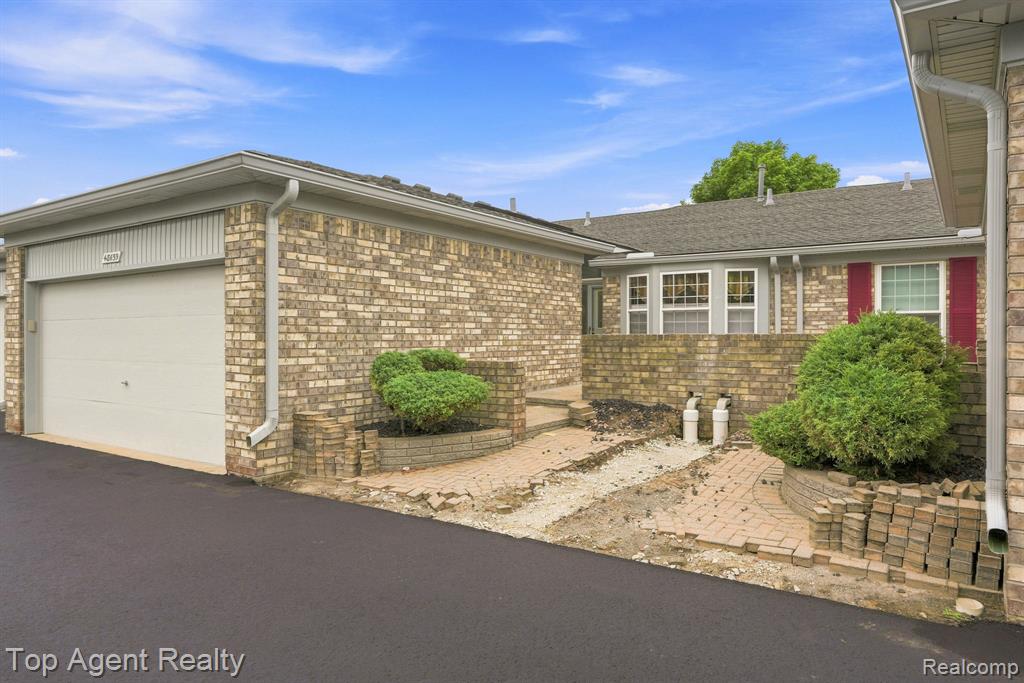 48659 Sundance Court, Utica, MI 48315 — Photo 47