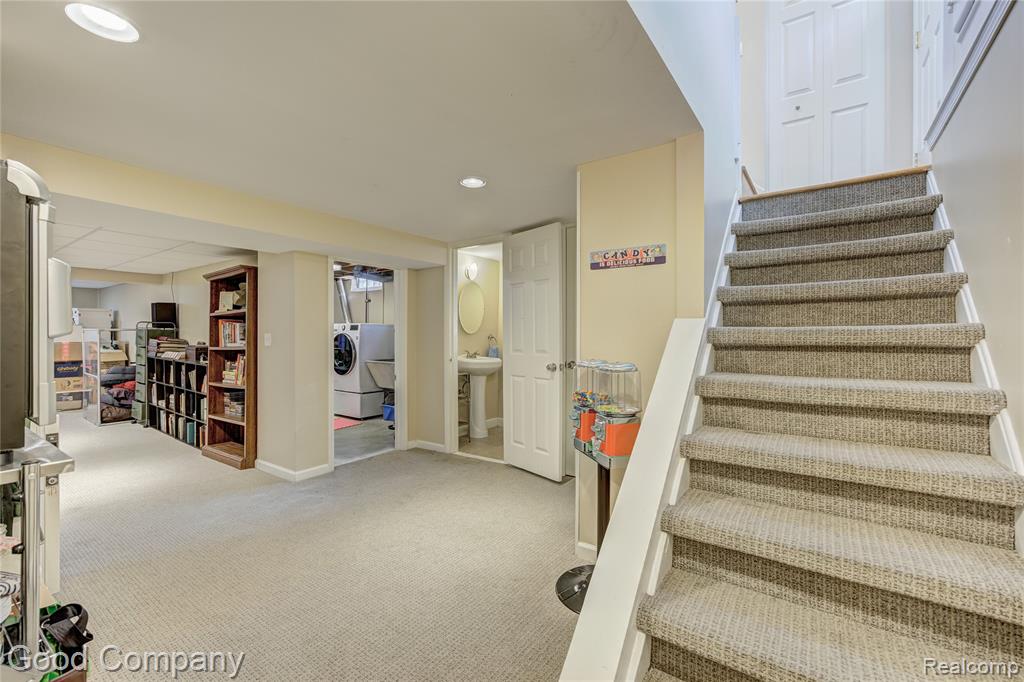 4248 Rosewold Avenue, Royal Oak, MI 48073 — Photo 23