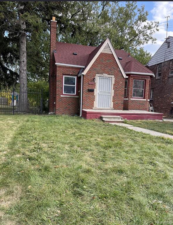 10338 Balfour Road E, Detroit, MI 48224