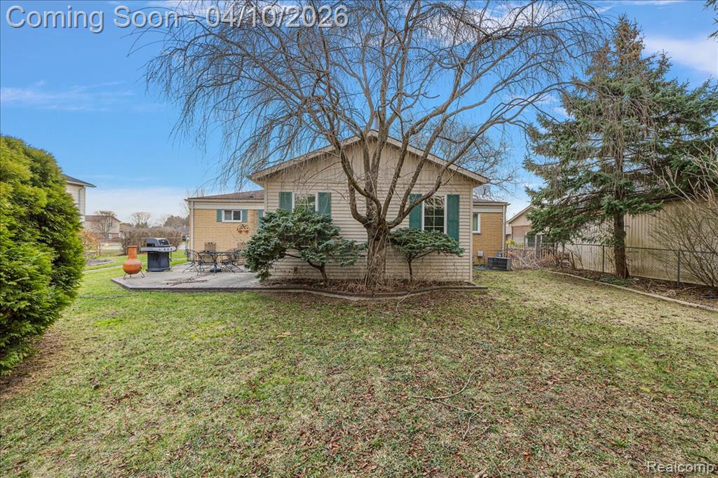 19246 Todd Drive, Clinton Twp, MI 48038 — Photo 28