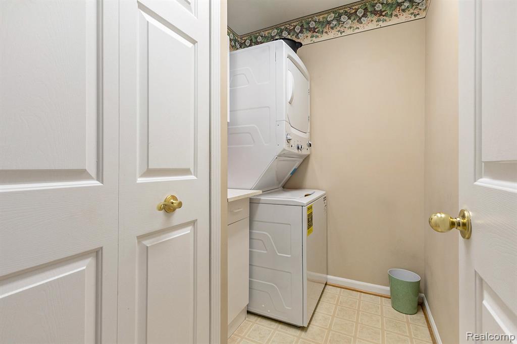 31022 Birchlawn Street, Garden City, MI — Photo 12