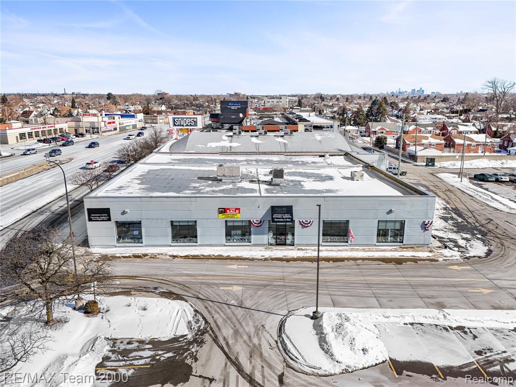 15241 Michigan Avenue - Photo 2