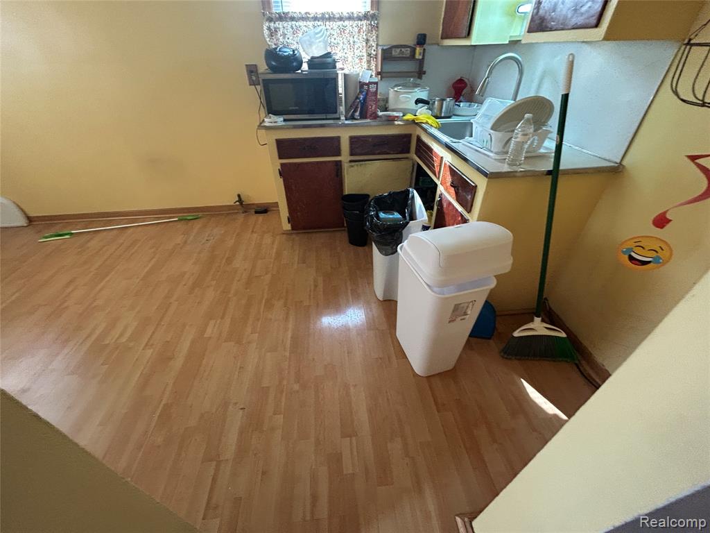 16910 Pembroke Avenue, Detroit, MI 48235 — Photo 5