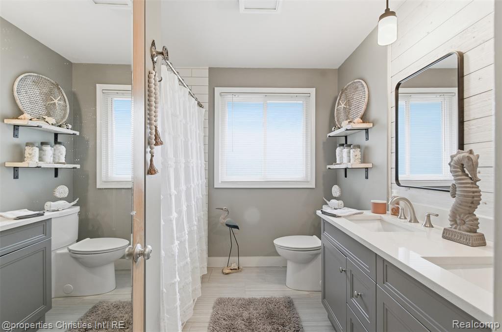 4305 Meadowlane Court, Bloomfield Hills, MI 48304 — Photo 19