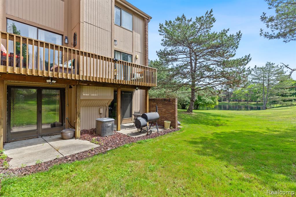 5305 Wright Way S, West Bloomfield, MI — Photo 39