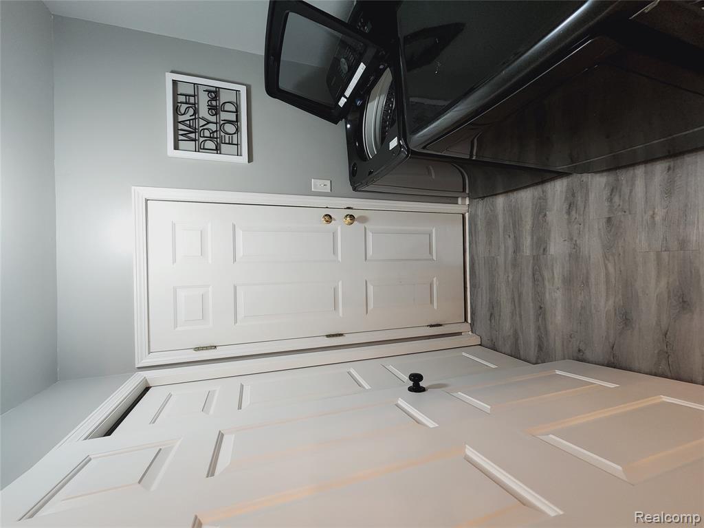 5184 Meadow Crest Circle, Holly, MI 48442 — Photo 24