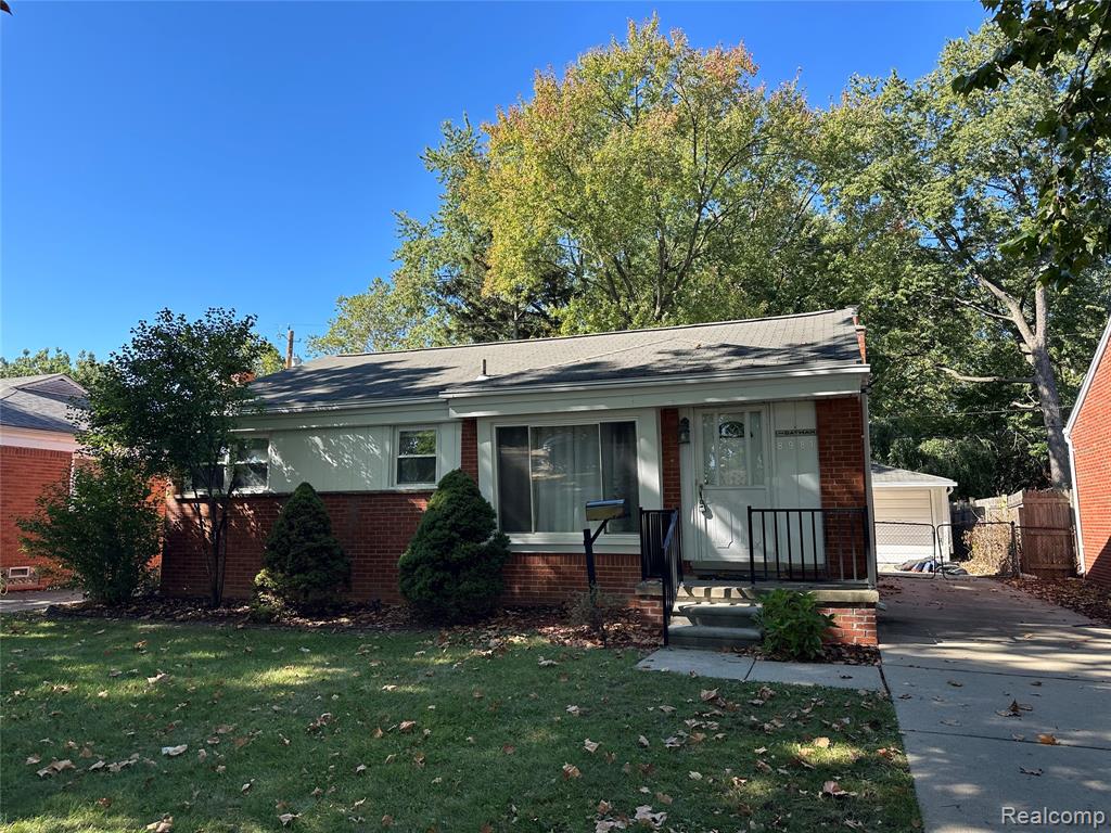 8981 Leverne, Redford, MI 48239 — front exterior