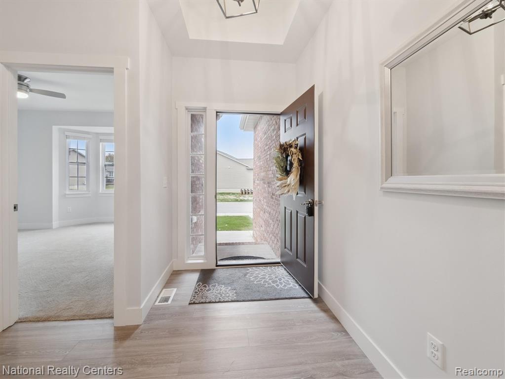 13163 Harbor Landings Drive, 112, Fenton, MI 48430 — Photo 3