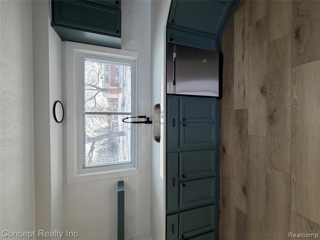 23556 Candace Drive, Rockwood, MI — Photo 11