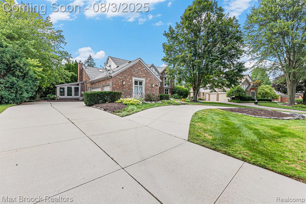 4705 Rivers Edge Drive, Troy, MI 48098 — Photo 4