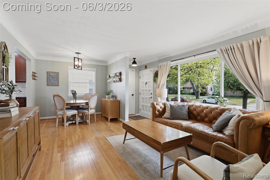 711 Symes Avenue, Royal Oak, MI 48067 — Photo 7