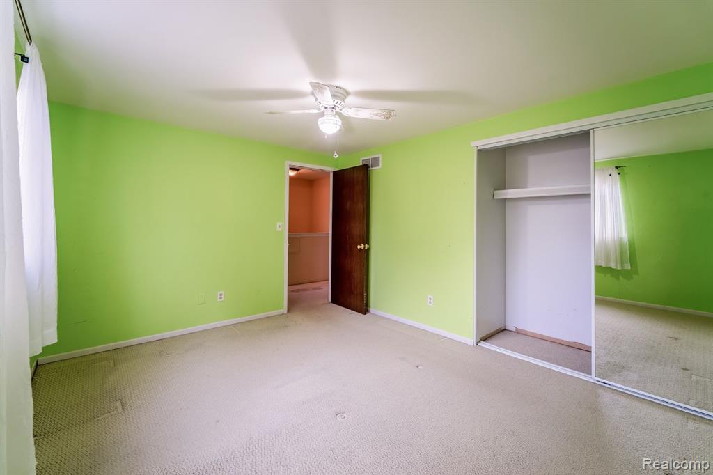 5809 HUNTINGTON Drive, Ypsilanti, MI 48197 — Photo 24