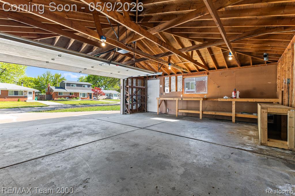 6557 Huntleigh Street, Garden City, MI — Photo 37