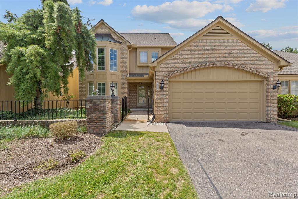 6579 Noble Road, West Bloomfield, MI — Photo 2