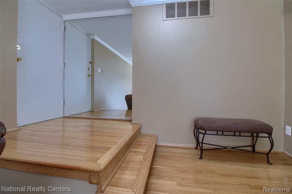 16547 Middlebelt Road, 6, Livonia, MI 48154 — Photo 7