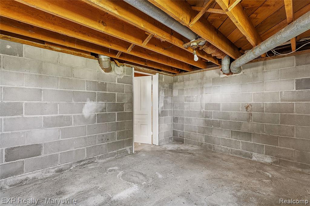 5694 Belle River Road, China, MI — Photo 25