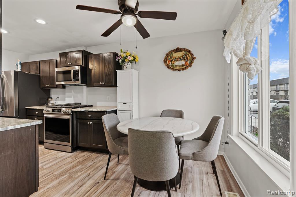 4330 15 MILE Road, Sterling Heights, MI 48310 — Photo 5