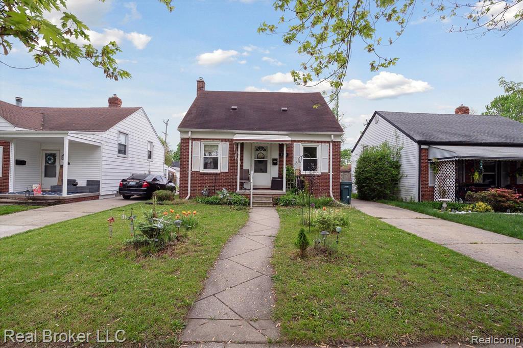973 FORD Boulevard, Lincoln Park, MI 48146 — Photo 2