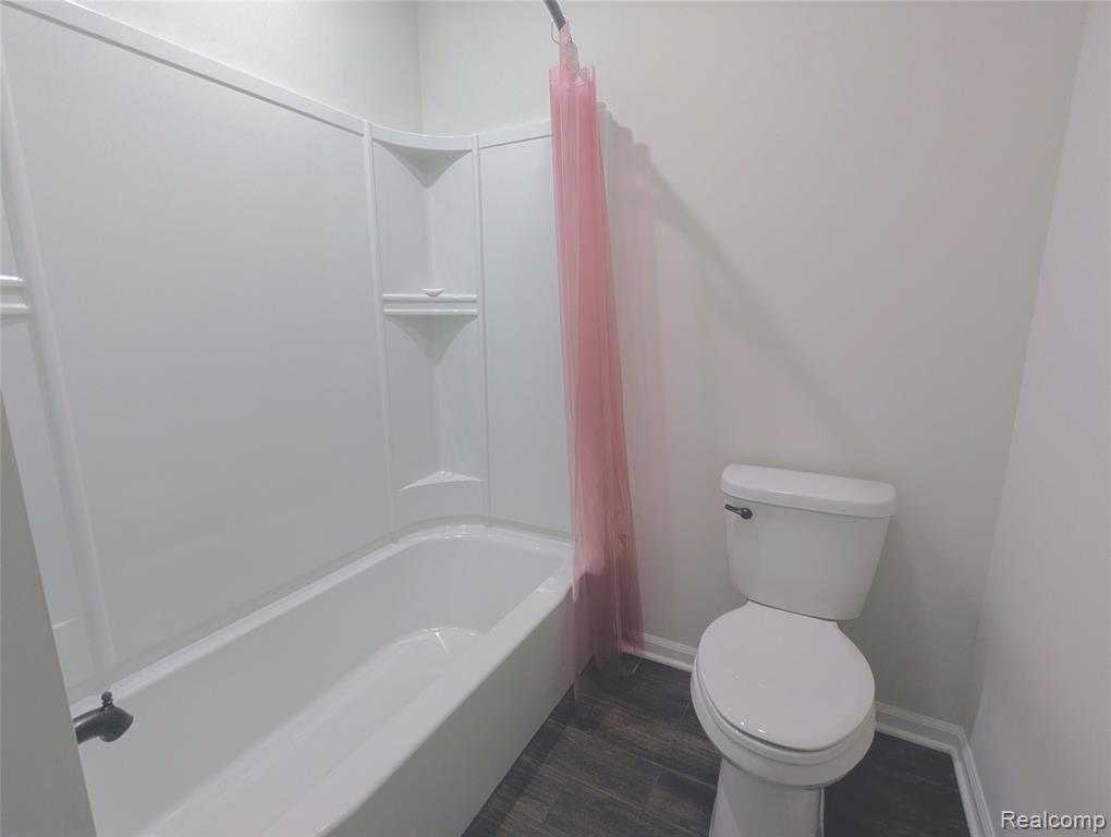 4709 BROOMFIELD Way, Lake Orion, MI — Photo 36