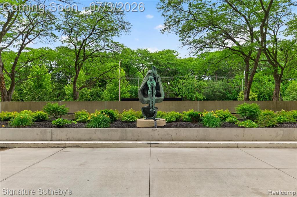 1300 E Lafayette Street, 912, Detroit, MI 48207 — Photo 40